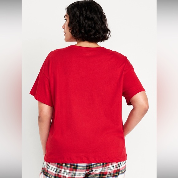 Old navy Christmas tee - Picture 2 of 4